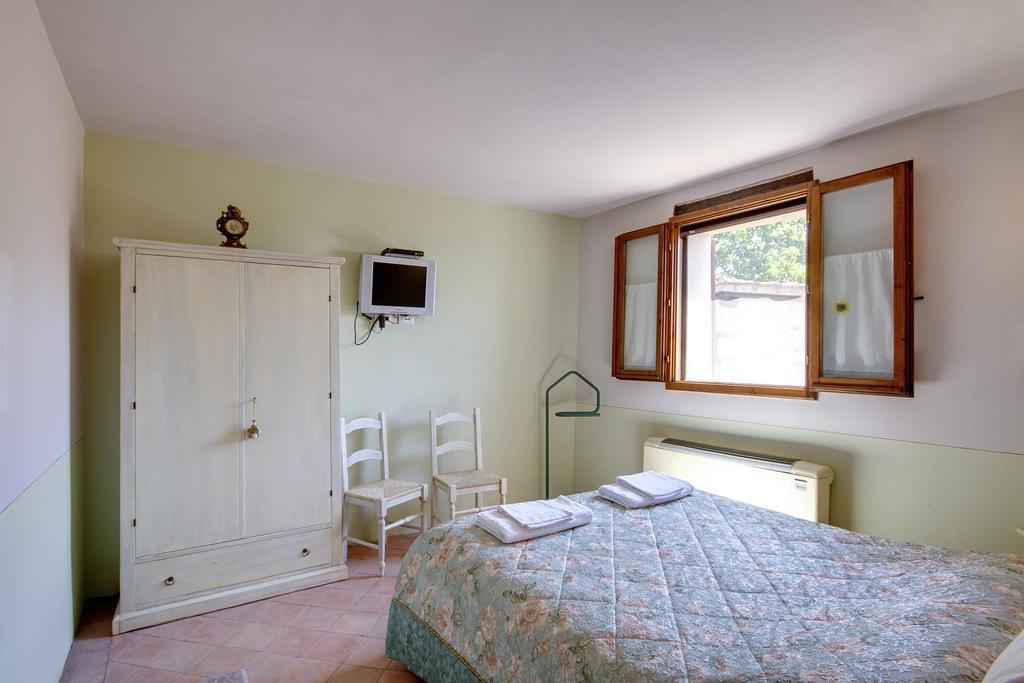 Borgo Romena Hotel Pratovecchio Buitenkant foto